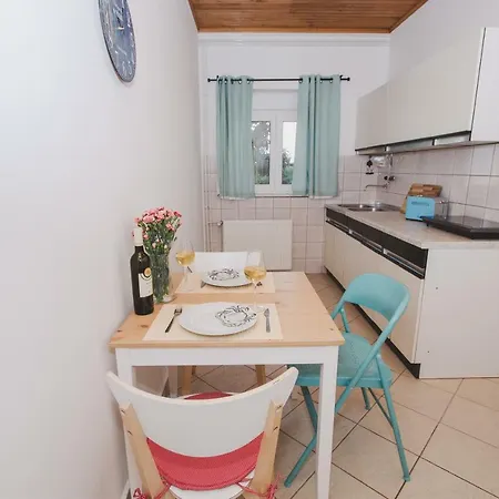Apartment Bava *