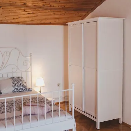 Apartment Bava *