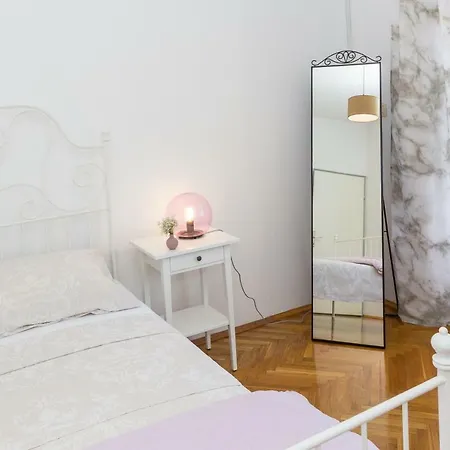 Apartment Bava